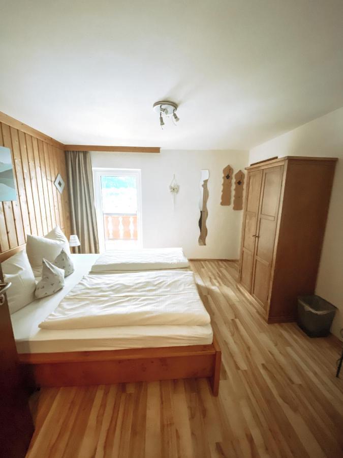 Alpenappartements Schwalbennestl Mittenwald Exterior photo