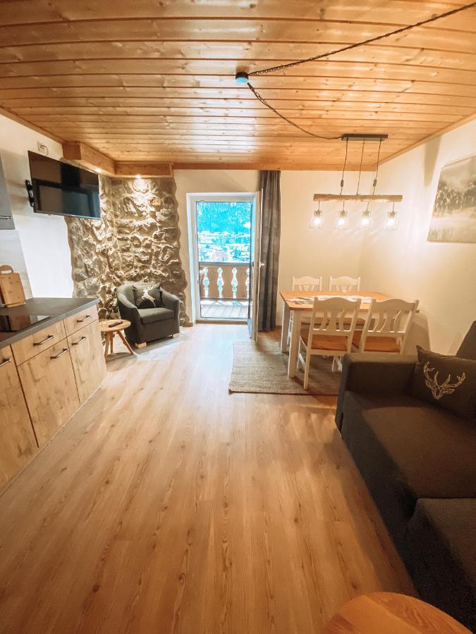 Alpenappartements Schwalbennestl Mittenwald Exterior photo